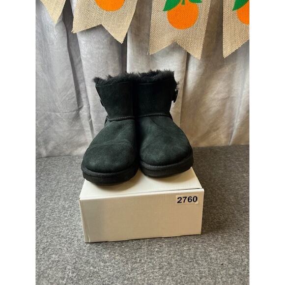 UGG Mini Bailey Button II Mid-Calf Boots -Sheepskin- Womens Size 8 Black 1016422 - Picture 9 of 9